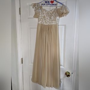 JJ's House girls size 8 bridesmaids dress in champagne